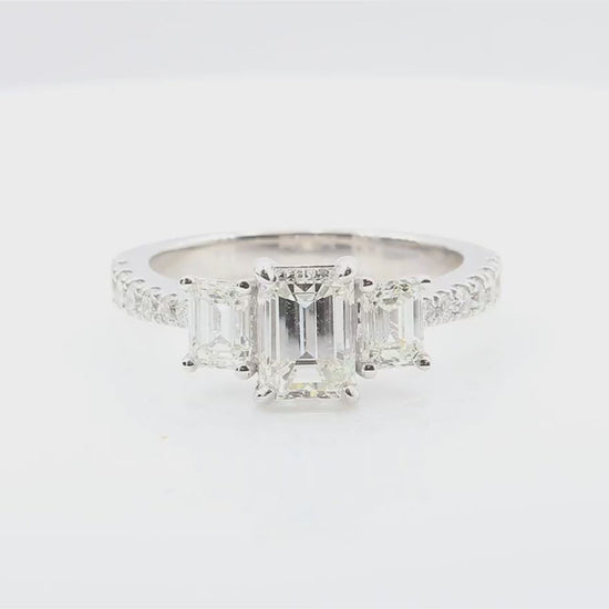天然ダイヤモンドリング 1.765ct Emerald 18KWG 映像