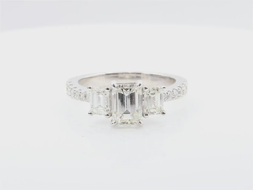 天然ダイヤモンドリング 1.765ct Emerald 18KWG 映像