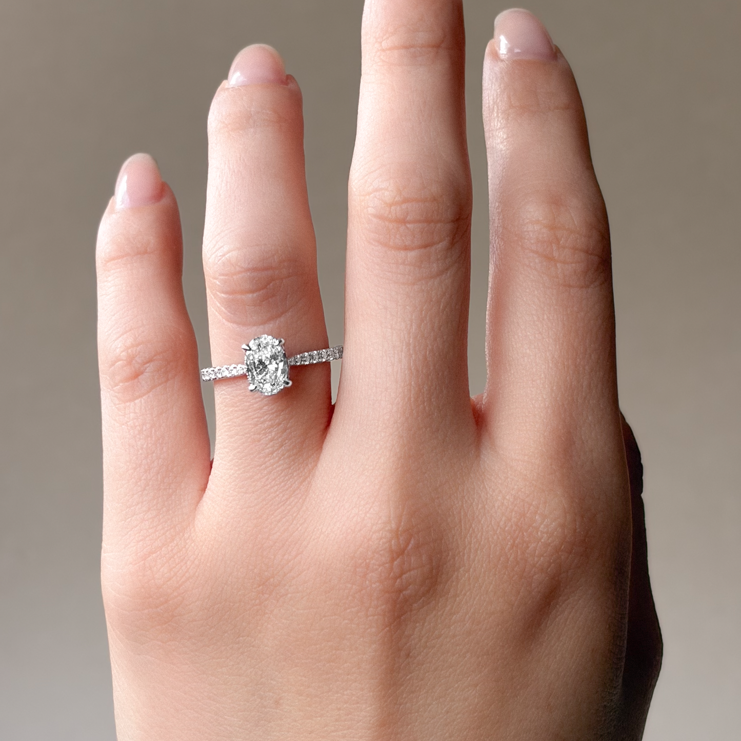 18K 無色D 天然ダイヤモンドリング 1.051ct VVS2 オーバルカット