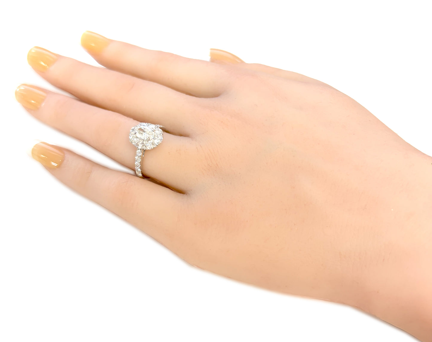 PT950 Octagon-cut Near Colorless Diamond Ring - 1.948ct
