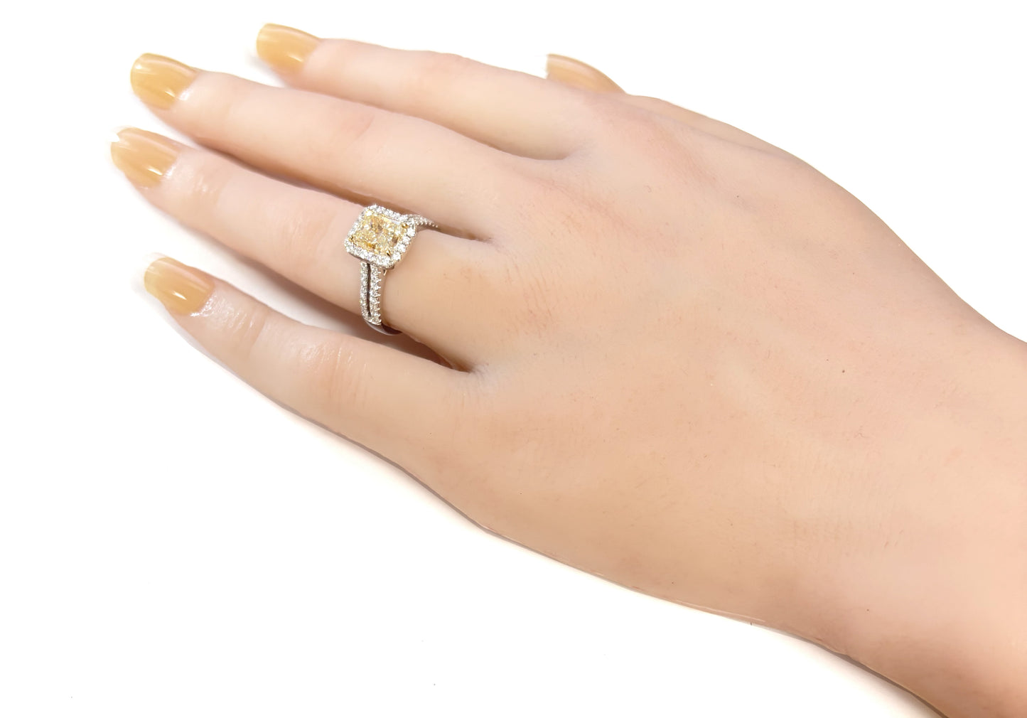18K イエローダイヤモンドリング 2.488ct N Very Light Yellow SI2 ラディアント