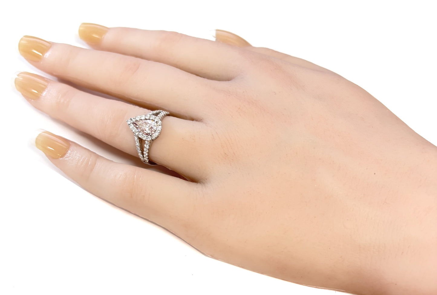 PT900 ピンクダイヤモンドリング 1.568ct Light Orangy Pink VVS2 ペア